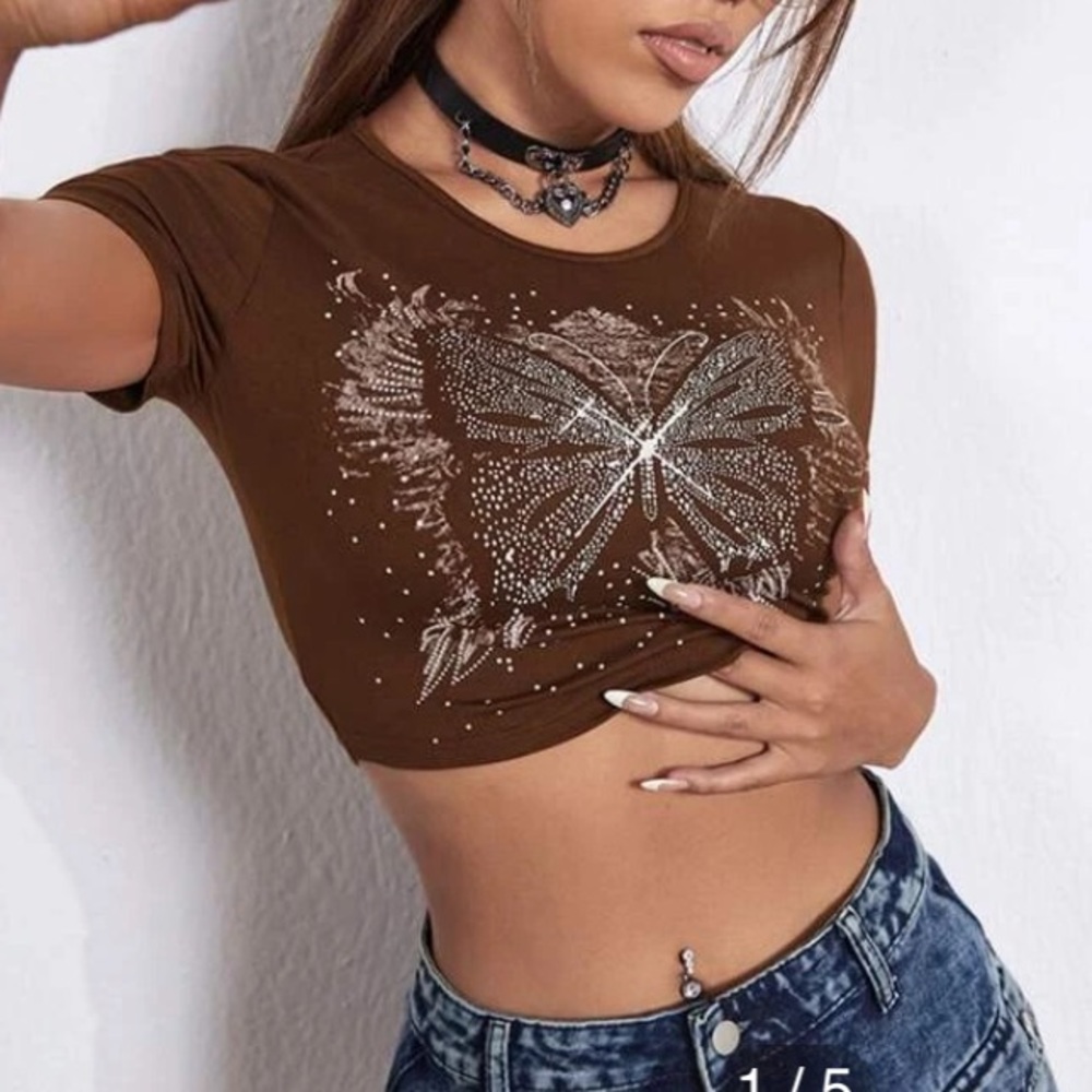 Brown vintage looking top sold by shein size small but is stretchy!